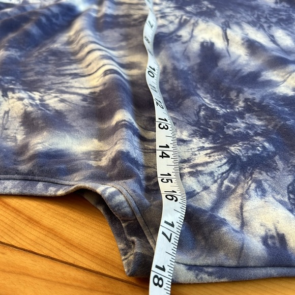 Gaiam tie-dye style blue and white dress, Size M - Picture 8 of 9